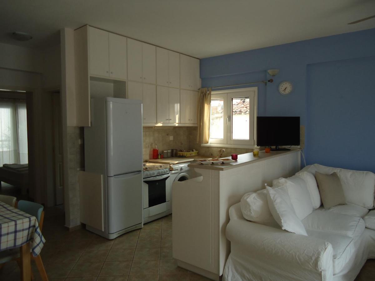 Plakes Suites Skiathos Exterior photo
